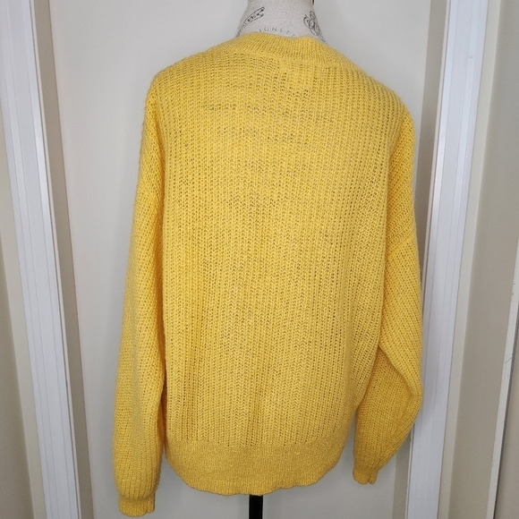 yellow knit sweater - Picture 3 of 7